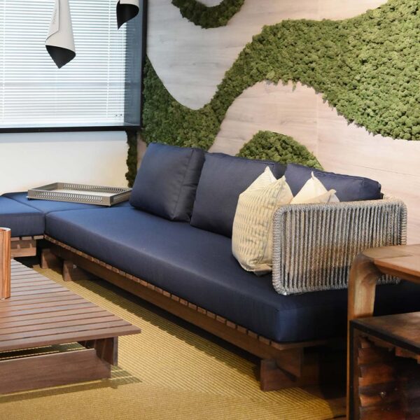 Danubio Sectional Sofa 95.2"L - Right Arm/simple Pillows