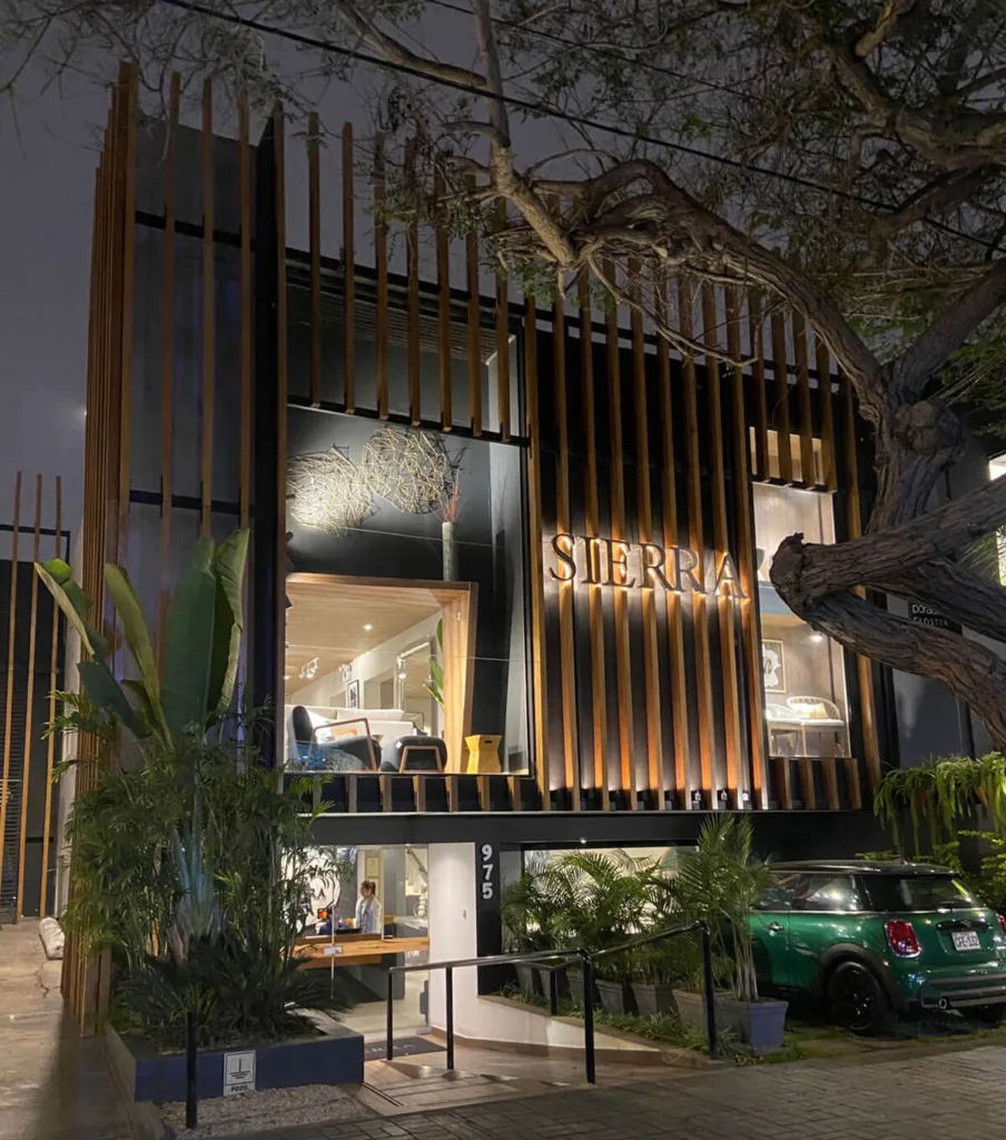 Contáctanos 1 Sierra Muebles - Tienda San Isidro